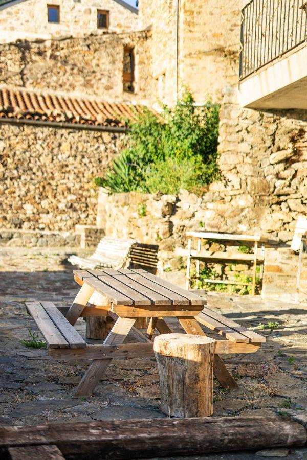 Casa Rural El Tiro De Neva Eksteriør bilde